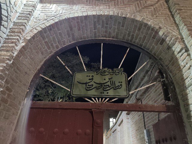 قطبالدین صادقی: تئاتر باید پاسخگوی نیاز مردم باشد؛ پرهیز از کپی کاری قطبالدین صادقی: تئاتر باید پاسخگوی نیاز مردم باشد