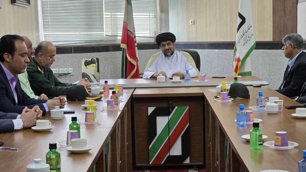 امام جمعه گناوه: وحدت و انسجام راه مقابله با تهدید های دشمنان است