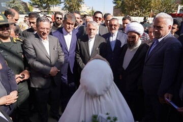 İran Turizm Bakanı, Hoy’da 11. Şems ve Mevlana Konferansı'na katıldı