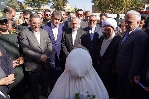 İran Turizm Bakanı, Hoy’da 11. Şems ve Mevlana Konferansı'na katıldı