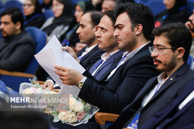 آیین اختتامیه سی ودومین جشنواره دانشجوی نمونه کشوری