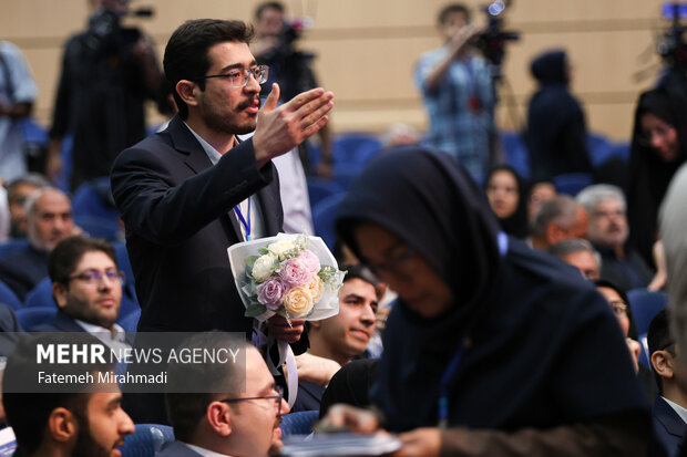 آیین اختتامیه سی ودومین جشنواره دانشجوی نمونه کشوری