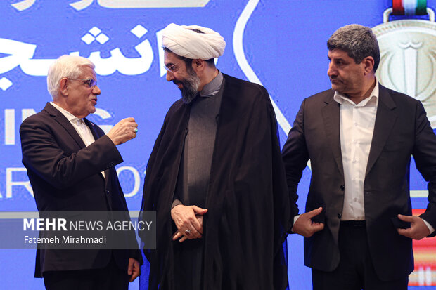 آیین اختتامیه سی ودومین جشنواره دانشجوی نمونه کشوری