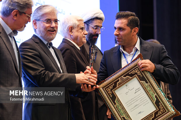 آیین اختتامیه سی ودومین جشنواره دانشجوی نمونه کشوری