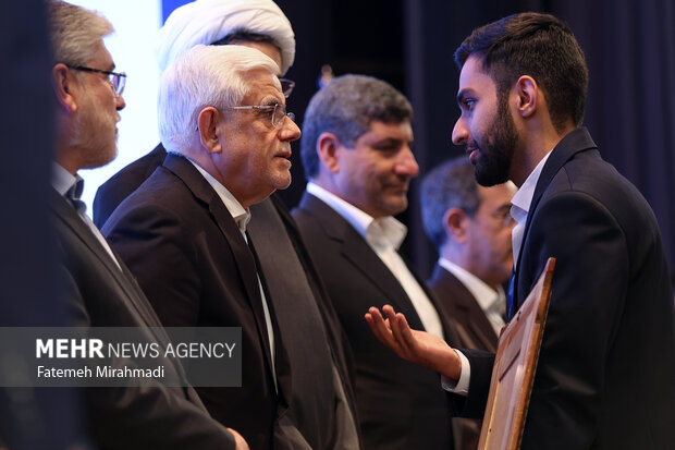 آیین اختتامیه سی ودومین جشنواره دانشجوی نمونه کشوری