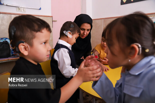 پیش‌دبستانی استثنایی امام رضا(ع)؛ امیدی برای کودکان با آسیب شنوایی در مشهد