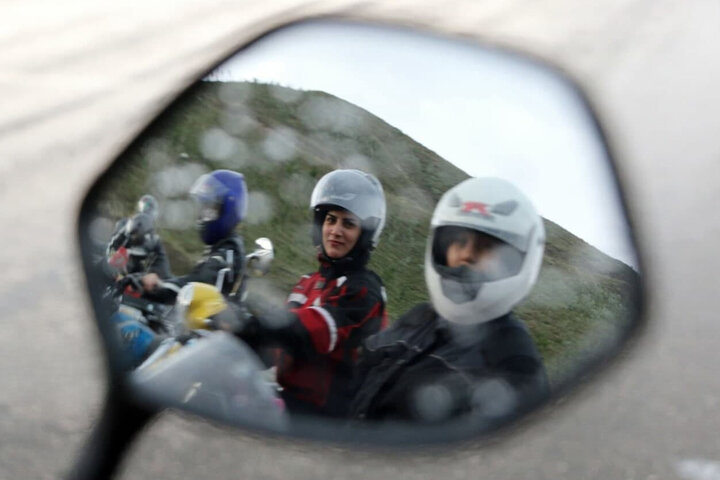 تحمیل موتورسواری بیگواهینامه به زنان با خلا قانونی؛چتر قانون برای همه