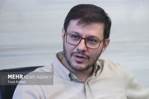 انقلاب اسلامی عهد پدرها را سست کرد و مردم را به سوی«عهد خود» رهنمون شد