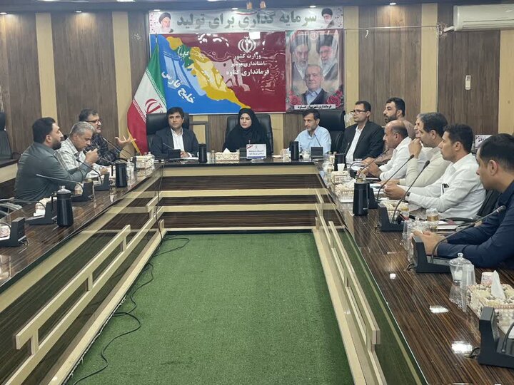معاون فرماندارگناوه: نظارت بر کالاهای اساسی و صنوف خدماتی شدت میگیرد معاون فرماندارگناوه: نظارت بر کالاهای اساسی و صنوف خدماتی شدت میگیرد