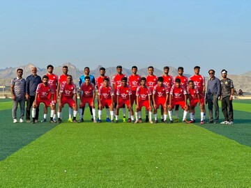 وحدت شه بابک قهرمان لیگ برتر فوتبال بشاگرد شد