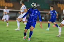 مسابقه فوتبال تیم‌های استقلال و المحرق بحرین