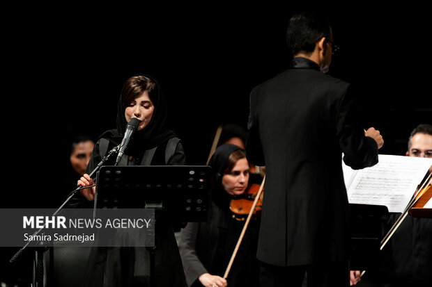 اجرای کنسرت رستمزاد