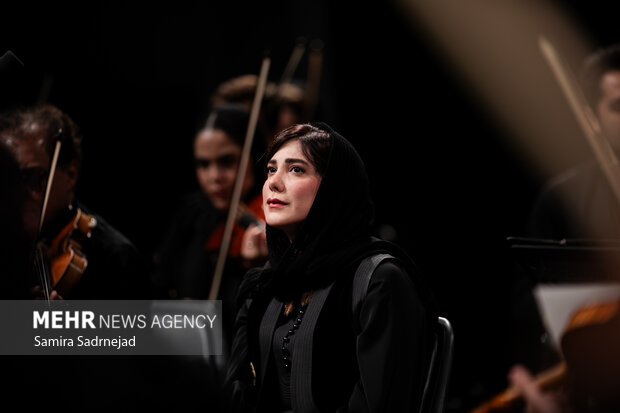 اجرای کنسرت رستمزاد