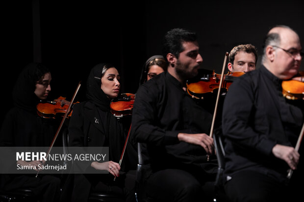 اجرای کنسرت رستمزاد