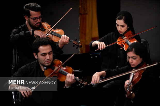 اجرای کنسرت رستمزاد