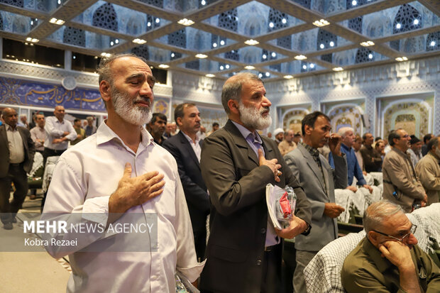 مراسم تجلیل از پیشکسوتان جهاد و مقاومت در مشهد