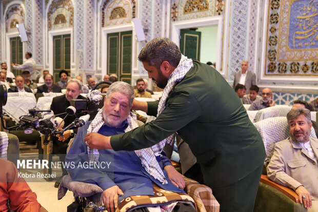 مراسم تجلیل از پیشکسوتان جهاد و مقاومت در مشهد