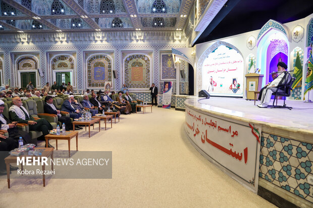 مراسم تجلیل از پیشکسوتان جهاد و مقاومت در مشهد