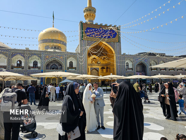 روز میلاد امام حسن عسکری(ع) در حرم امام رضا(ع)