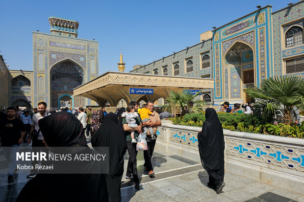 روز میلاد امام حسن عسکری(ع) در حرم امام رضا(ع)