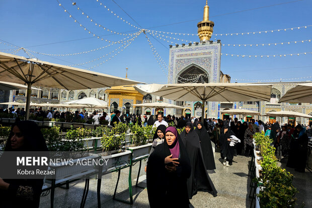 روز میلاد امام حسن عسکری(ع) در حرم امام رضا(ع)