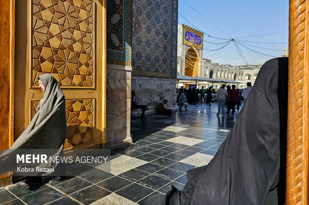 روز میلاد امام حسن عسکری(ع) در حرم امام رضا(ع)