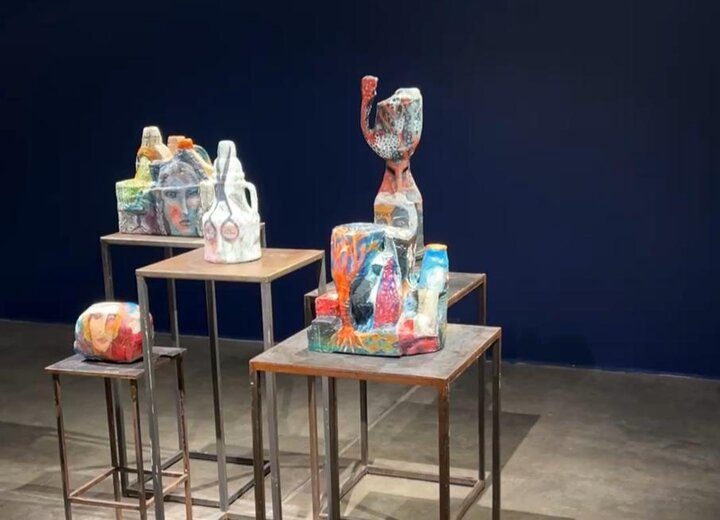 تجربه دگردیسی یک هنرمند نقاش؛ چطور از زباله پلاستیکی اثر هنری خلق شد؟