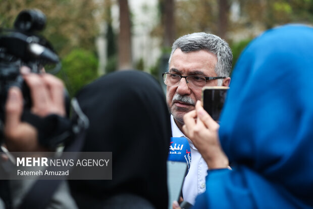 ظفرقندی: پرداخت ارز دارو همچنان ادامه دارد؛ تغییری در دستورکار نیست