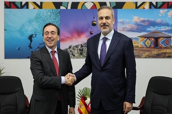 گفتگوی وزرای خارجه ترکیه و اسپانیا درباره غزه