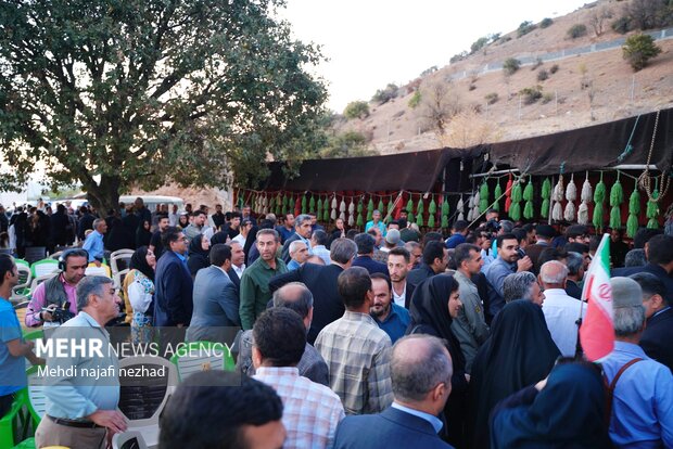 برگزاری جشنواره سیب و انگور در سی سخت با حضور وزیر میراث فرهنگی، صنایع دستی و گردشگری
