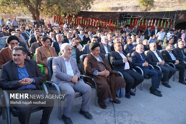 برگزاری جشنواره سیب و انگور در سی سخت با حضور وزیر میراث فرهنگی، صنایع دستی و گردشگری