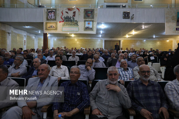 آیین تجلیل از پیشکسوتان و فعالان عرصه جهاد و مقاومت در اراک