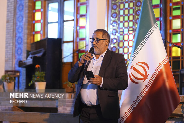نخستین نشست «دیدار ماه»