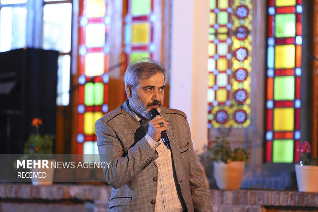 نخستین نشست «دیدار ماه»