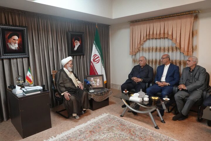 لزوم تکمیل راهآهن کرمانشاه و توسعه زیرساختهای زائران اربعین