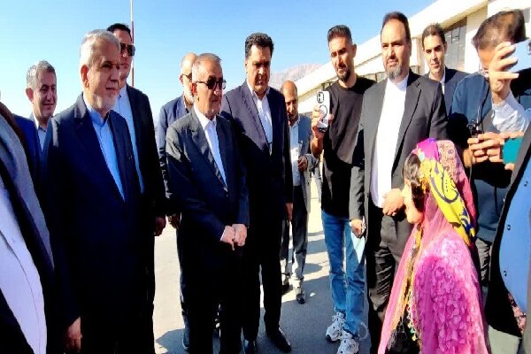 وزیر میراث فرهنگی، صنایع دستی و گردشگری وارد یاسوج شد