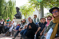 ارائه خدمات اقامتی به بازنشستگان و وظیفه بگیران کشوری