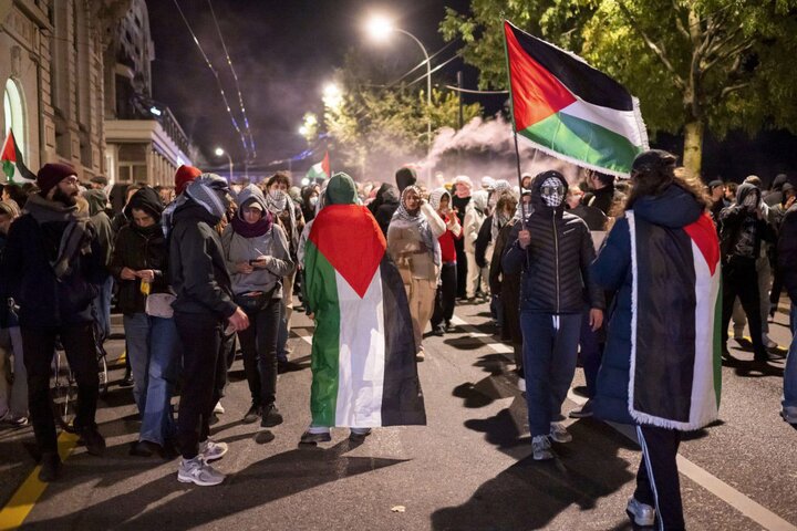 Protest in Lausanne, Switzerland supporting Global Caravan of Resilience
