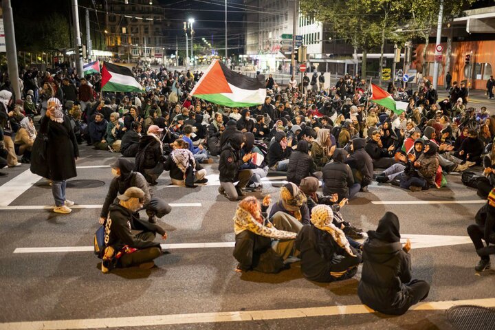 Protest in Lausanne, Switzerland supporting Global Caravan of Resilience