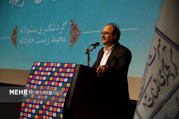 سلمانخواه: گیلان به دنبال ایجاد گردشگری مسئولانه است سلمانخواه: گیلان به دنبال ایجاد گردشگری مسئولانه است