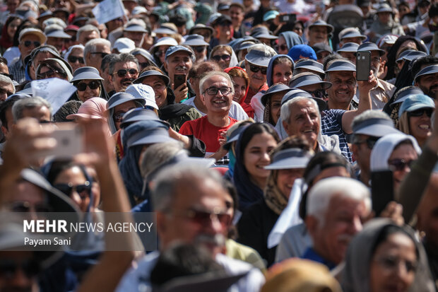 همایش پیاده روی و ورزش همگانی بازنشستگان
