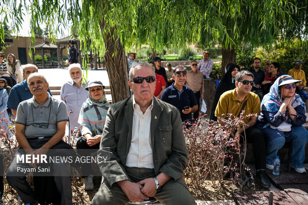 همایش پیاده روی و ورزش همگانی بازنشستگان