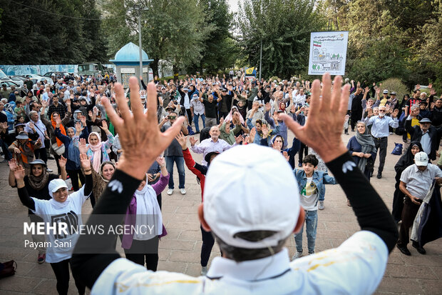 همایش پیاده روی و ورزش همگانی بازنشستگان