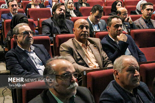 آئین تجلیل از فعالان گردشگری استان گیلان