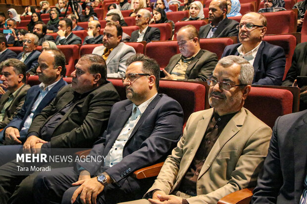 آئین تجلیل از فعالان گردشگری استان گیلان