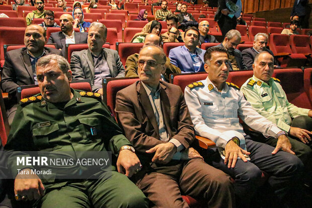 آئین تجلیل از فعالان گردشگری استان گیلان
