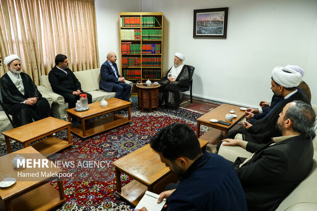سفر رئیس مجلس شورای اسلامی به قم 23