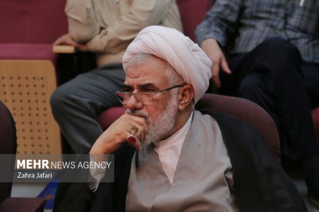 سیزدهمین دوره همایش کریمه اهل بیت علیهم السلام در بندرعباس برگزار شد