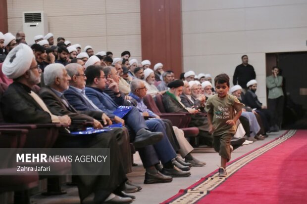 سیزدهمین دوره همایش کریمه اهل بیت علیهم السلام در بندرعباس برگزار شد