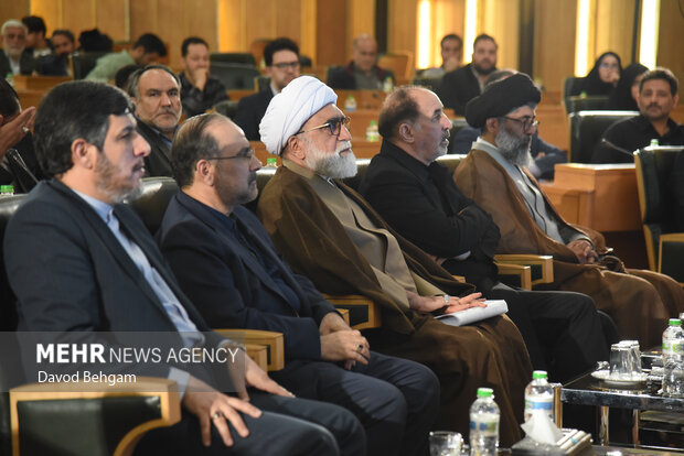 آیین بزرگداشت استاد محمود فرشچیان در مشهد